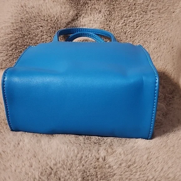Telfar Mini Bag in Cyan Blue - Picture 6 of 8